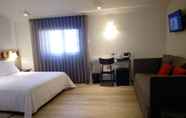 Bedroom 3 Aveiro Center Hotel