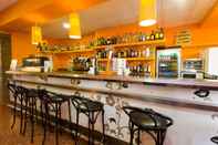 Bar, Kafe dan Lounge Sol y Miel Hostal