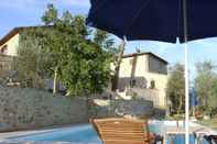 Swimming Pool B&B La Fonte del Machiavelli