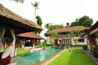 Swimming Pool Villa Kaba Kaba Resort Bali