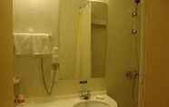 In-room Bathroom 7 JinJiang Inn - Bejing Yizhuang Development Zone