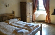 Kamar Tidur 3 Hotel Opat