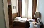 Bedroom 6 Ivbergs Hotel Berlin Messe