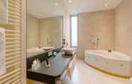 In-room Bathroom 4 Aqua Aurelia Suitenhotel an den Thermen