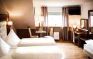 Bedroom 5 Hotel Ehranger Hof