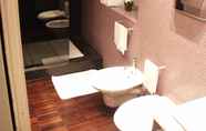 In-room Bathroom 5 B&B La Via della Giudecca