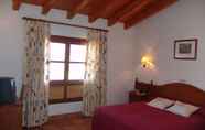 Kamar Tidur 3 Hotel & Spa Peña Montañesa