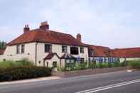 Exterior The Carnarvon Arms