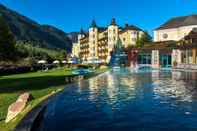 Swimming Pool ADLER Spa Resort Dolomiti