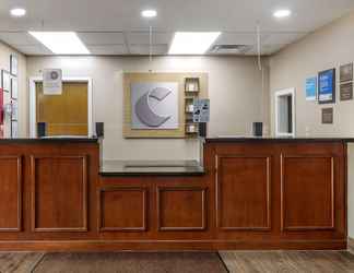 Lobby 2 Comfort Inn & Suites Atoka-Millington