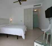 Bedroom 4 Hotel Playa Santandria - Adults Only