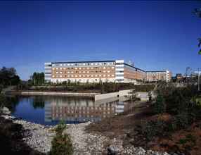 Exterior 4 Residence & Conference Centre - Oshawa