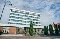 Bên ngoài Hotel Tarnava