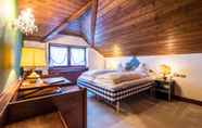 Kamar Tidur 4 Adler Suite & Stube