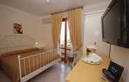 Kamar Tidur 6 Hotel Anna