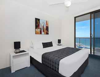 Bedroom 2 Surfers International Gold Coast Accommodation