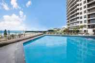 Swimming Pool Surfers International Gold Coast Accommodation