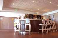 Bar, Cafe and Lounge VVF Montpeyroux Auvergne, Parent