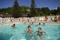 Swimming Pool VVF Haute Loire Saint-Julien-Chapteuil