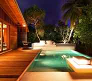Swimming Pool 4 Park Hyatt Maldives Hadahaa