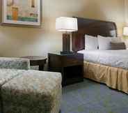 Bedroom 5 Best Western Plus Wasco Inn & Suites