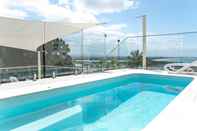 Swimming Pool Noosa Crest