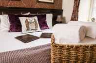 Kamar Tidur The Crown at Marnhull