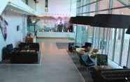 Lobby 5 DoubleTree by Hilton Hotel Leeds City Centre