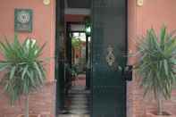 Exterior El Riad Andaluz