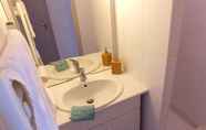 Phòng tắm bên trong 5 VVF Drôme Provence, Montbrun les bains