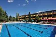Swimming Pool Hotel Palme & Suite