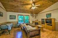 Lobby Nantahala Cabins