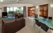 Ruang untuk Umum 6 Coral Sands Resort