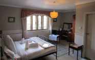 Kamar Tidur 2 The Kings Arms Inn