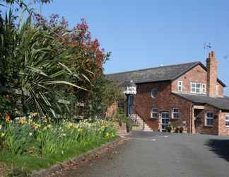 Exterior 2 Wall Hill Farm Guest House