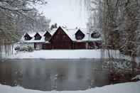 Exterior Willowbeck Lodge