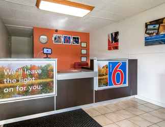 Sảnh chờ 2 Motel 6 New Stanton, PA