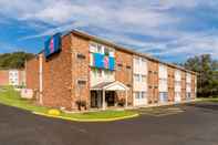 Exterior Motel 6 New Stanton, PA