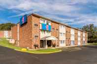 Bên ngoài Motel 6 New Stanton, PA