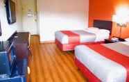 Kamar Tidur 4 Motel 6 New Stanton, PA