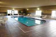 Swimming Pool Hampton Inn & Suites Craig