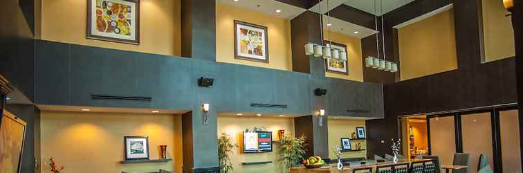 Lobby Hampton Inn & Suites Palestine