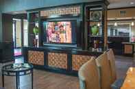 Bar, Cafe and Lounge Hampton Inn & Suites Palestine