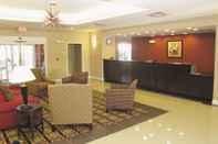 Lobby La Quinta Inn & Suites by Wyndham Macon West