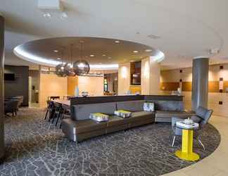 Lobi 2 Springhill Suites by Marriott Winston-Salem Hanes Mall