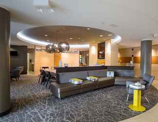 Lobby 2 Springhill Suites by Marriott Winston-Salem Hanes Mall