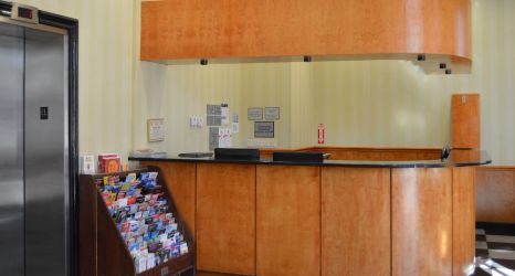 로비 2 Royal Stay Hotel