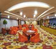 Restaurant 4 Holiday Inn Express Tianjin Dongli, an IHG Hotel