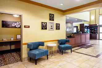 Lobby 4 Sleep Inn And Suites Madison