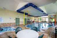 Swimming Pool Sleep Inn And Suites Madison
